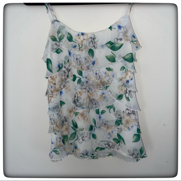 🌞3 FOR $40🌞Tiered Ruffle Cami - Picture 5 of 9